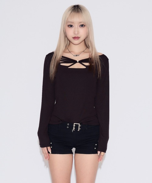 tinkerend(ティンカーエンド)の「Cutout Charm Tops / カットアウトチャームトップス(Tシャツ/カットソー・レディース・ブラック・FREE)」の7枚目の写真
