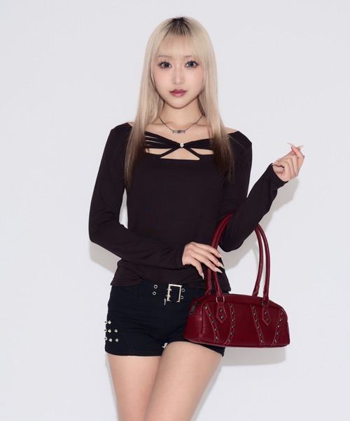 tinkerend(ティンカーエンド)の「Cutout Charm Tops / カットアウトチャームトップス(Tシャツ/カットソー・レディース・ブラック・FREE)」の8枚目の写真