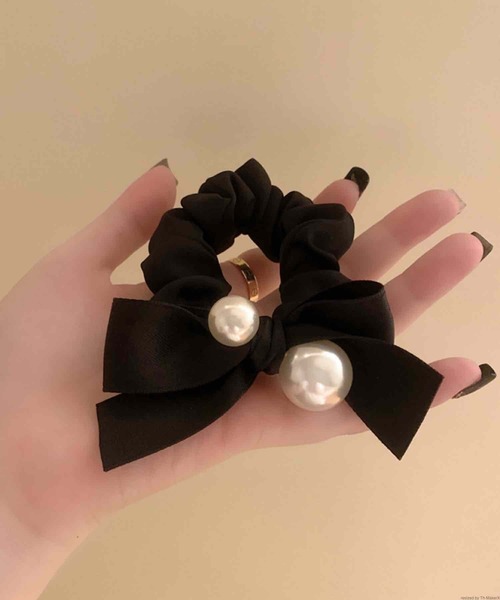 tone（トーン）の「pur chouchou/パール リボン シュシュ P4548（シュシュ・レディース・ブラック・FREE）」の3枚目の写真