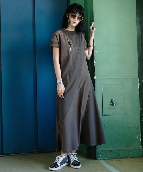 AULA AILA（アウラアイラ）の「スラントスイッチングワンピース（ワンピース・レディース・ブラウン/チャコールグレー/ブラック・0）」の3枚目の写真