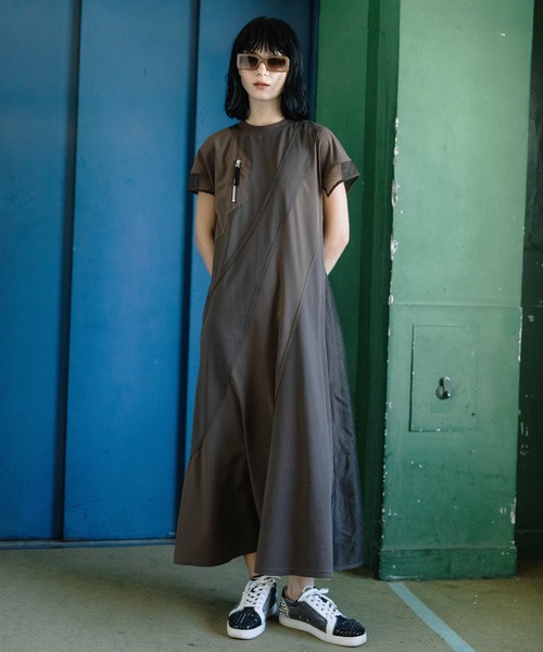 AULA AILA（アウラアイラ）の「スラントスイッチングワンピース（ワンピース・レディース・ブラウン/チャコールグレー/ブラック・0）」の7枚目の写真