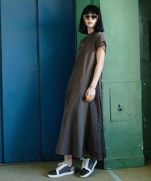 AULA AILA（アウラアイラ）の「スラントスイッチングワンピース（ワンピース・レディース・ブラウン/チャコールグレー/ブラック・0）」の8枚目の写真