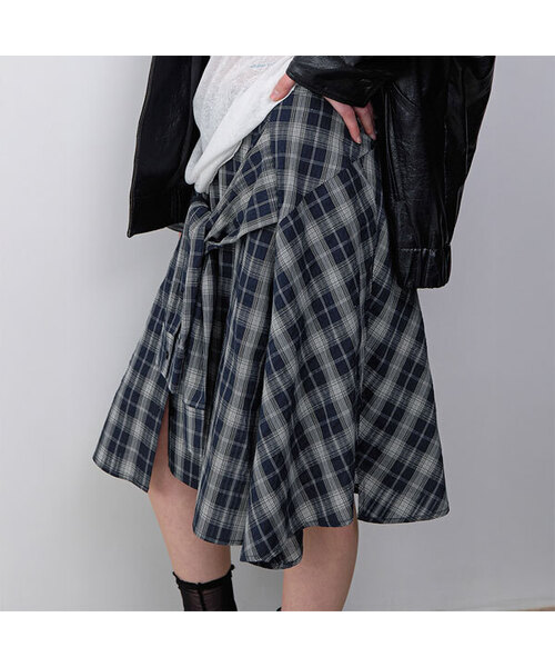 ATELIER NAIN(アトリエナイン)の「CHECK TIED IRREGULAR SKIRT (SK-5072)(スカート・レディース・ネイビー・SMALL/MEDIUM)」の1枚目の写真