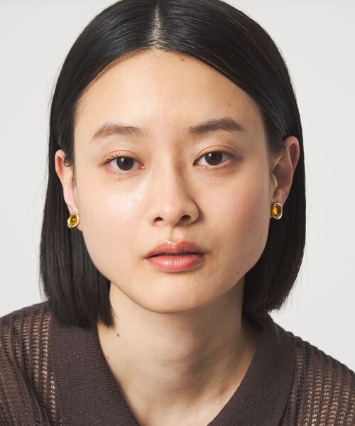 green label relaxing（グリーンレーベルリラクシング）の「オーバルマーブル＆メタルフレーム イヤリング（イヤリング・レディース・オフホワイト/ブラウン系・FREE）」の5枚目の写真