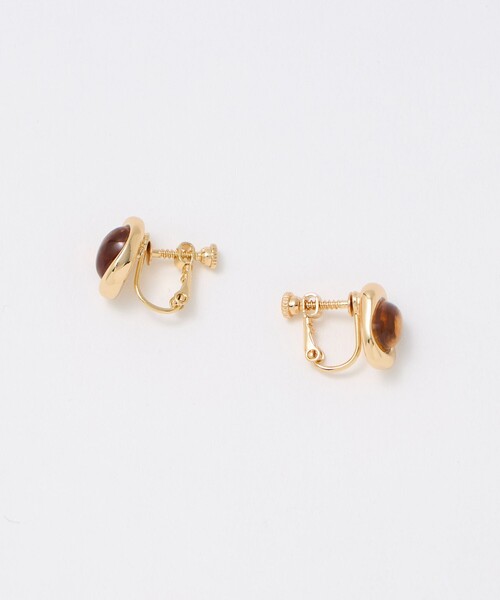 green label relaxing（グリーンレーベルリラクシング）の「オーバルマーブル＆メタルフレーム イヤリング（イヤリング・レディース・オフホワイト/ブラウン系・FREE）」の6枚目の写真