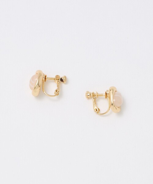 green label relaxing（グリーンレーベルリラクシング）の「オーバルマーブル＆メタルフレーム イヤリング（イヤリング・レディース・オフホワイト/ブラウン系・FREE）」の11枚目の写真