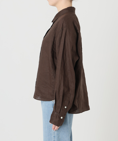 IENA（イエナ）の「リネンワイドショートシャツ（シャツ/ブラウス・レディース・サックスブルー/ホワイト/ブラウン/レッド・FREE）」の6枚目の写真