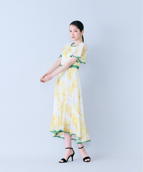 Audie a Muses(オーディアミューズ)の「ミモザプリントワンピース(ワンピース・レディース・ブラック/オフホワイト・36/40/42/38)」の21枚目の写真