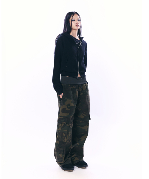 SETUP-EXE(セットアップイーエックスイー)の「MULTI-POCKET STUDDED PANTS / CAMO(その他パンツ・レディース・その他・OS)」の4枚目の写真