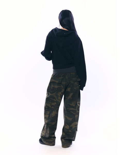 SETUP-EXE(セットアップイーエックスイー)の「MULTI-POCKET STUDDED PANTS / CAMO(その他パンツ・レディース・その他・OS)」の5枚目の写真