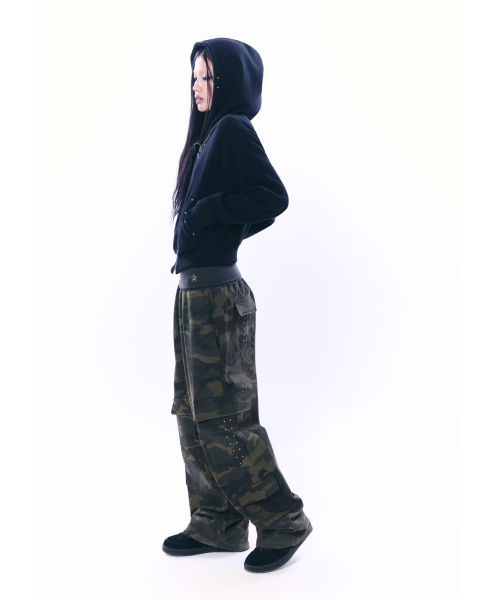 SETUP-EXE(セットアップイーエックスイー)の「MULTI-POCKET STUDDED PANTS / CAMO(その他パンツ・レディース・その他・OS)」の6枚目の写真
