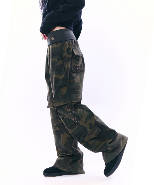 SETUP-EXE(セットアップイーエックスイー)の「MULTI-POCKET STUDDED PANTS / CAMO(その他パンツ・レディース・その他・OS)」の7枚目の写真