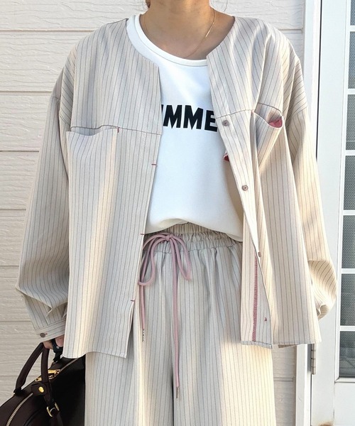 Q(キュー)の「ストライプシャツジャケット(ノーカラージャケット・レディース・アイボリー・MEDIUM)」の1枚目の写真