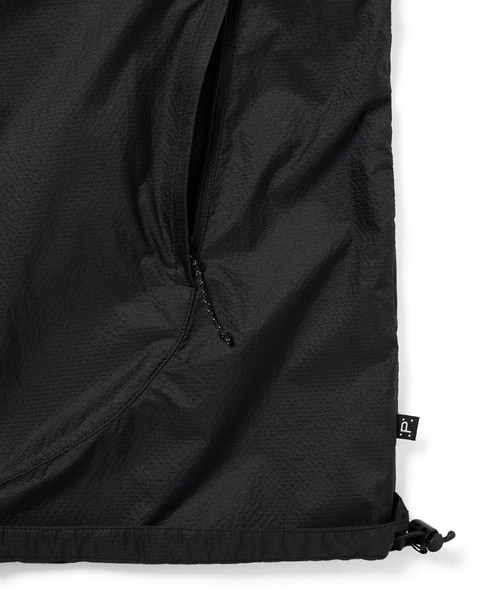 thisisneverthat（ディスイズネバーザット）の「PERTEXR QA Light Windbreaker（ナイロンジャケット・メンズ・コーラル/モカ/ブラック・L/M/S/XL）」の5枚目の写真