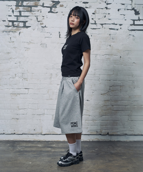 PEID（ペイド）の「PD PDAC スリムフィット半袖Tシャツブラック（Tシャツ/カットソー・レディース・ブラック・2/3/1）」の3枚目の写真