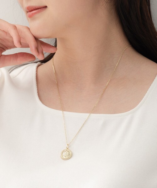 UNTITLED（アンタイトル）の「【ステンレスチェーン】馬蹄チャームトップ（ネックレス・レディース・シルバー/ゴールド・99）」の9枚目の写真