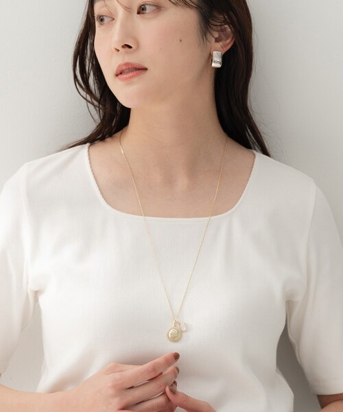 UNTITLED（アンタイトル）の「【ステンレスチェーン】馬蹄チャームトップ（ネックレス・レディース・シルバー/ゴールド・99）」の4枚目の写真