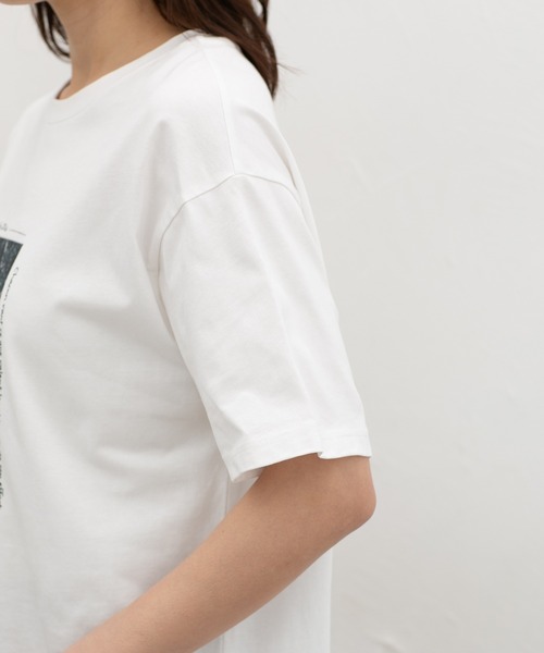 Honeys(ハニーズ)の「【UVカット】半袖フォトチュニックT(Tシャツ/カットソー・レディース・スミクロ/グレイッシュベージュ/ライトブルー/オフホワイト・L/LL/M)」の21枚目の写真