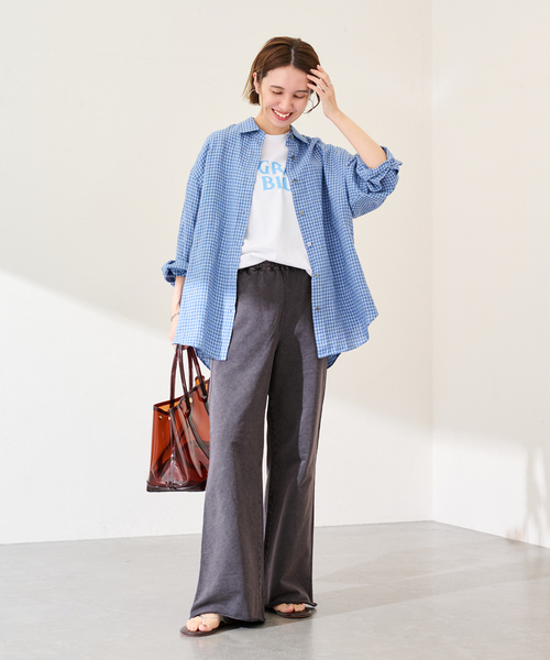 FRAMeWORK（フレームワーク）の「ウェットオゾン加工インレーセミフレアパンツ（スラックス・レディース・ライトグレー/スミクロ・36/38）」の10枚目の写真