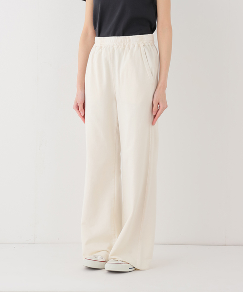 FRAMeWORK（フレームワーク）の「ウェットオゾン加工インレーセミフレアパンツ（スラックス・レディース・ライトグレー/スミクロ・36/38）」の12枚目の写真