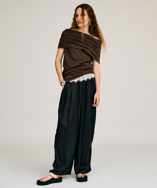PRANK PROJECT(プランクプロジェクト)の「アシンメトリードレープトップ / Asymmetrical Drape Top(Tシャツ/カットソー・レディース・ブラウン/グレー/ブラック・FREE)」の20枚目の写真