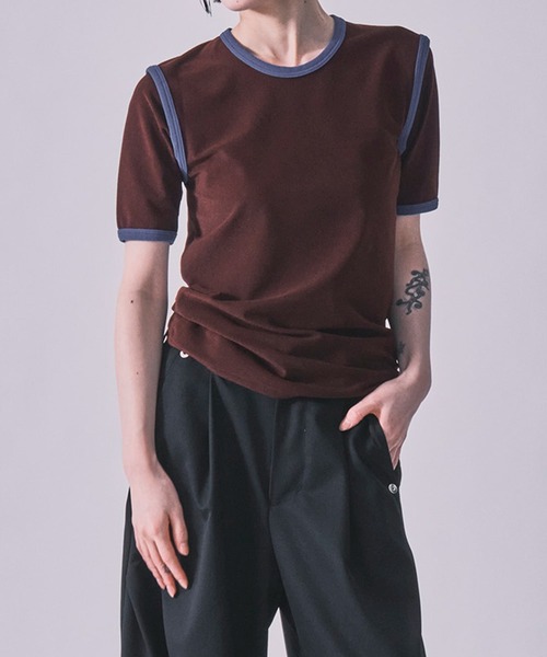 kotohayokozawa(コトハヨコザワ)の「STRETCH PILE RINGER TEE(Tシャツ/カットソー・レディース・ブラウン/ライトグリーン・FREE)」の2枚目の写真