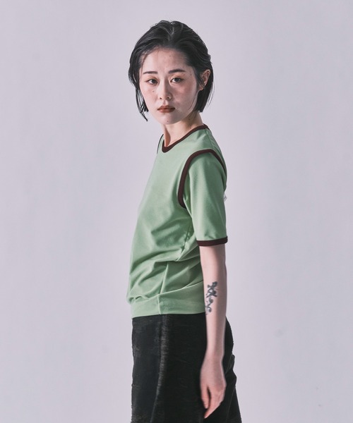 kotohayokozawa(コトハヨコザワ)の「STRETCH PILE RINGER TEE(Tシャツ/カットソー・レディース・ブラウン/ライトグリーン・FREE)」の5枚目の写真