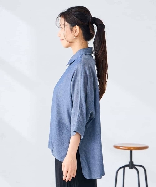 a.v.v(アーヴェヴェ)の「【2WAY】シアーデニムドルマンシャツ(シャツ/ブラウス・レディース・ネイビー・39)」の9枚目の写真