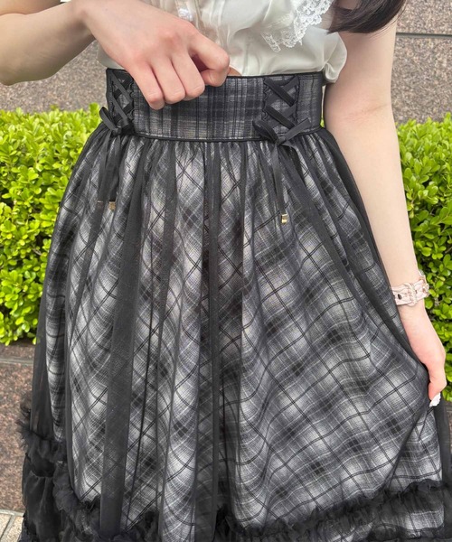 couture BY ROJITA(クチュールバイロジータ)の「ランダムフリルチュールロングスカート(スカート・レディース・その他/ブラック/アイボリー・FREE)」の9枚目の写真