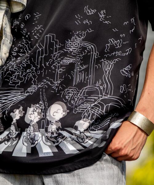 TRIPPY ART(トリッピーアート)の「TRIPPY ART(トリッピーアート)SNOOPY ABBEY ROAD 3D TEE(Tシャツ/カットソー・メンズ・ホワイト/ブラック・L/M/S)」の5枚目の写真