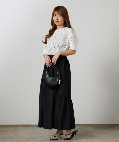 Vincent et Mireille(バンソンエミレイユ)の「Vincent et Mireille/バンソンエミレイユ BOAT NECK BLOUSE ブラウス パンチングレース 2026年 夏 夏服(シャツ/ブラウス・レディース・ホワイト/ブラック・36)」の13枚目の写真