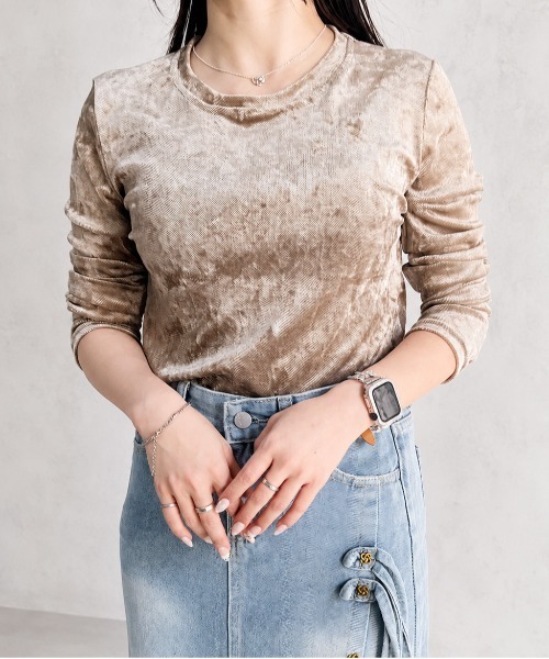 GREENHOX(グリーンホックス)の「【華奢見え】クラッシュベロアシアーロングスリーブトップス(Tシャツ/カットソー・レディース・ブラック/ライトブラウン/オフホワイト・MEDIUM/LARGE)」の10枚目の写真