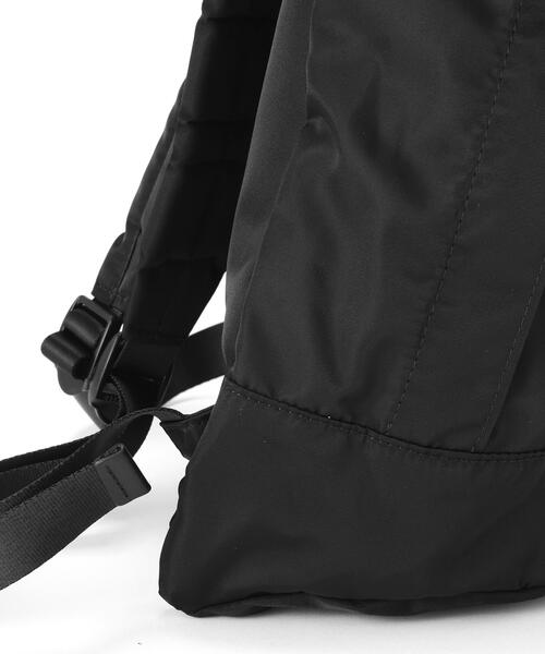 VIOLAd'ORO（ヴィオラドーロ）の「VIOLAd’ORO (ヴィオラドーロ) ナイロンバッグ/GINO/v-2134（バックパック/リュック・レディース・ブラック/ベージュ/グレー系その他3・F）」の11枚目の写真