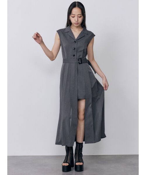 MURUA(ムルーア)の「マルチウェイローリングロンパース 夏服(つなぎ/オールインワン・レディース・ベージュ/グレー・2/1)」の7枚目の写真