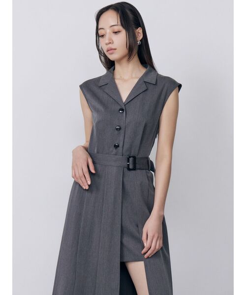 MURUA(ムルーア)の「マルチウェイローリングロンパース 夏服(つなぎ/オールインワン・レディース・ベージュ/グレー・2/1)」の4枚目の写真