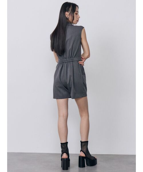 MURUA(ムルーア)の「マルチウェイローリングロンパース 夏服(つなぎ/オールインワン・レディース・ベージュ/グレー・2/1)」の13枚目の写真