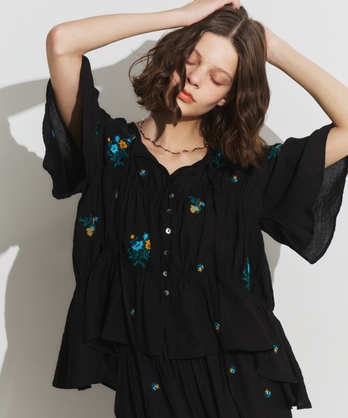 Unitage(ユニテージ)の「オリジナル刺繍楊柳ブラウス(シャツ/ブラウス・レディース・アイボリー/ブラック・FREE)」の12枚目の写真