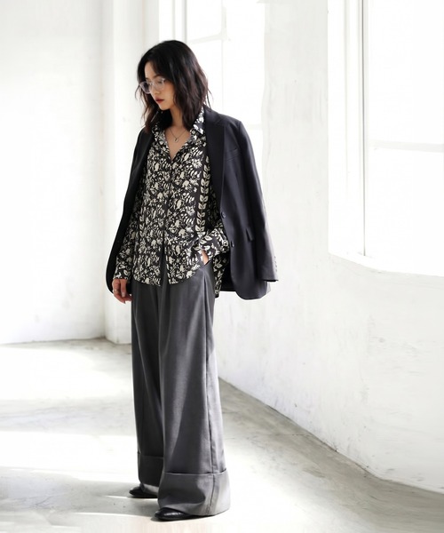 antiqua(アンティカ)の「花柄 ボタニカル柄 シアーシャツ(シャツ/ブラウス・レディース・ブラック・ONESIZE)」の5枚目の写真