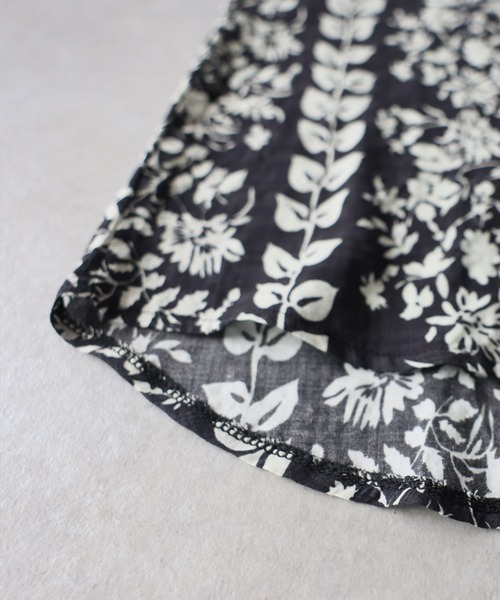 antiqua(アンティカ)の「花柄 ボタニカル柄 シアーシャツ(シャツ/ブラウス・レディース・ブラック・ONESIZE)」の10枚目の写真
