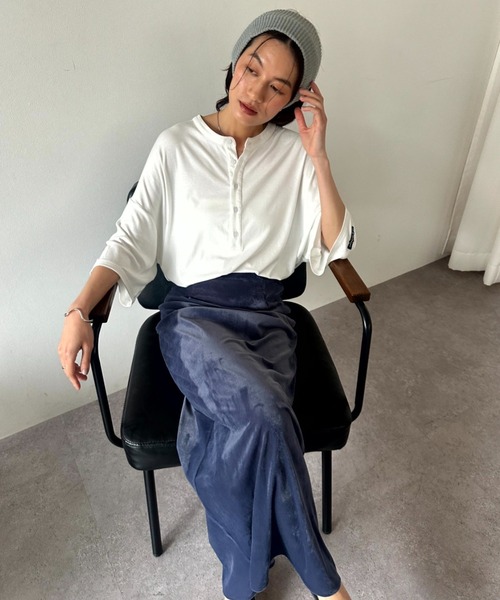 OK YESTERDAY(オッケーイエスタデイ)の「ドレープ ヘンリーTシャツ(Tシャツ/カットソー・レディース・ダークグリーン/レッド/ホワイト/ブラック・LARGE/MEDIUM)」の8枚目の写真