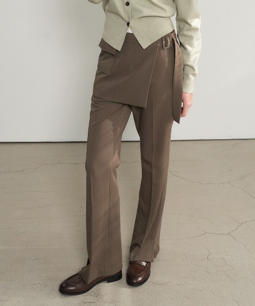 GENERAL IDEA(ジェネラルアイデア)の「【GENERAL IDEA】スカートレイヤードブーツカットパンツ / SKIRT-LAYERED BOOTCUT PANTS(スラックス・レディース・ブラウン系/ブラック・L/M/S)」の2枚目の写真