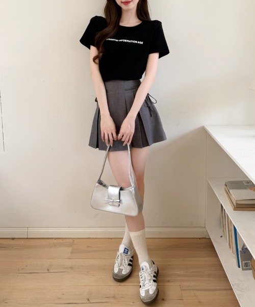 Ada.（エイダ）の「フロント ロゴ レタリング ルーズフィット ベーシック 半袖 Tシャツ（Tシャツ/カットソー・レディース・ホワイト/グレー/ブラック・FREE）」の19枚目の写真