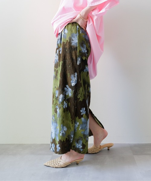 DOLLUPOOPS(ドールアップウップス)の「Washer Pleated Flower Skirt(ワッシャープリーツフラワースカート)(スカート・レディース・イエロー/グリーン/ブラック・FREE)」の8枚目の写真