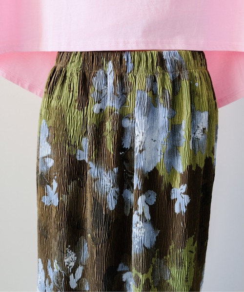 DOLLUPOOPS(ドールアップウップス)の「Washer Pleated Flower Skirt(ワッシャープリーツフラワースカート)(スカート・レディース・イエロー/グリーン/ブラック・FREE)」の9枚目の写真