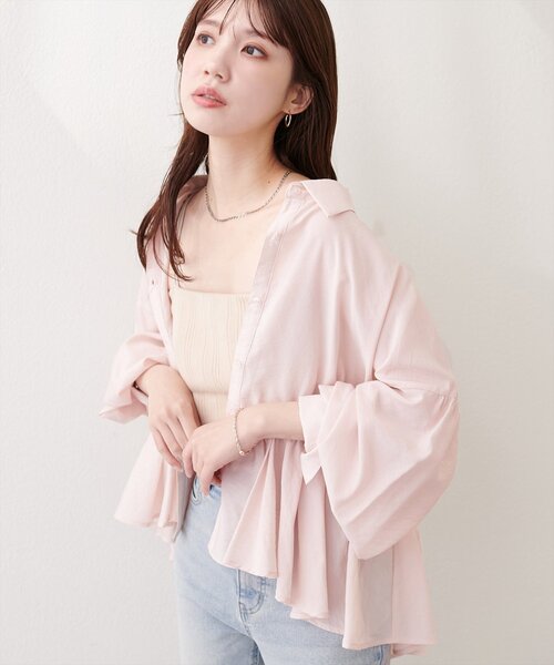 natural couture(ナチュラルクチュール)の「【sherbet line】接触冷感ペプラムシアーギャザーブラウス(シャツ/ブラウス・レディース・ピンク/イエロー/サックスブルー/ブラック/オフホワイト・FREE)」の5枚目の写真