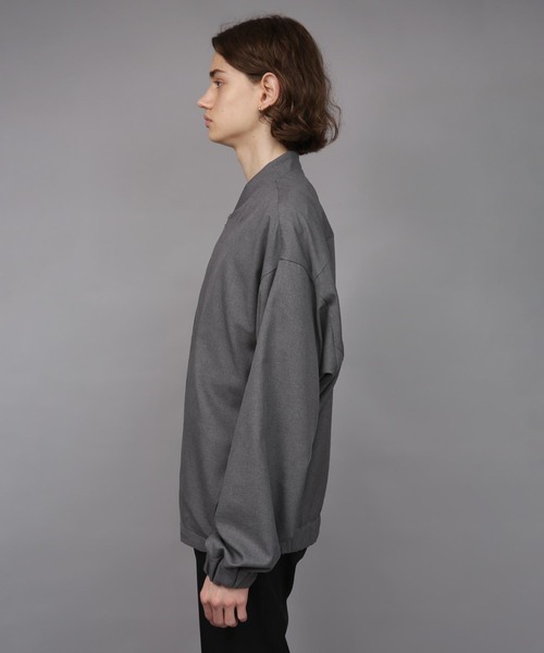 ato(アトウ)の「OVERSIZED FABRIC MA1(ブルゾン・メンズ・トップグレー/ブラック・46/48)」の10枚目の写真