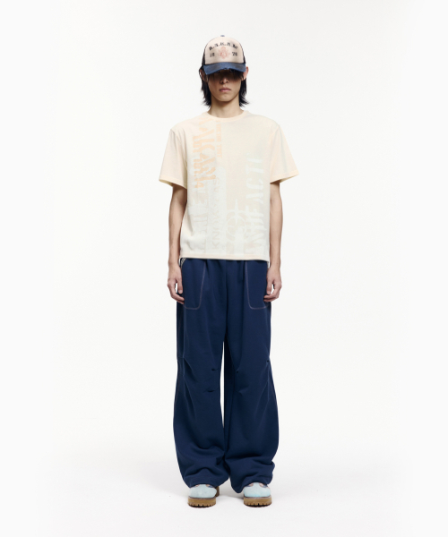 AAKAM（アーカム）の「Knee Pin-Tuck Ethnic Sweatpants (Navy)（スウェットパンツ・レディース・その他・2/1）」の4枚目の写真