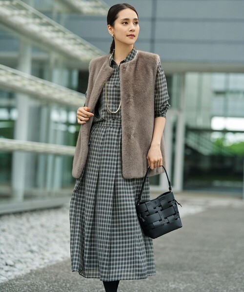 自由区（ジユウク）の「シャギーファー ジレ（ベスト・レディース・ダークブラウン系/ブラウン系・32）」の6枚目の写真