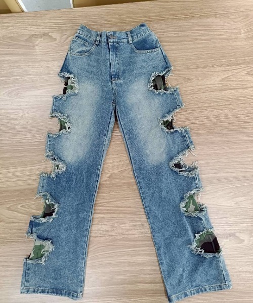 KAMINARI_TOKIO（カミナリトキオ）の「サイドダメージデニムパンツ（デニムパンツ・レディース・ダークグリーン/ブルー・FREE）」の3枚目の写真