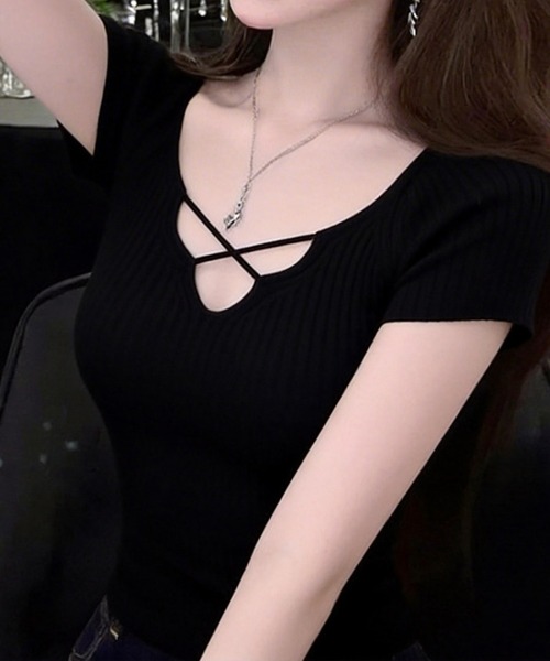AMAJI(アマジ)の「Vネック 半袖Tシャツ(Tシャツ/カットソー・レディース・ブラック/ネイビー/カーキ/ライトピンク・FREE)」の5枚目の写真